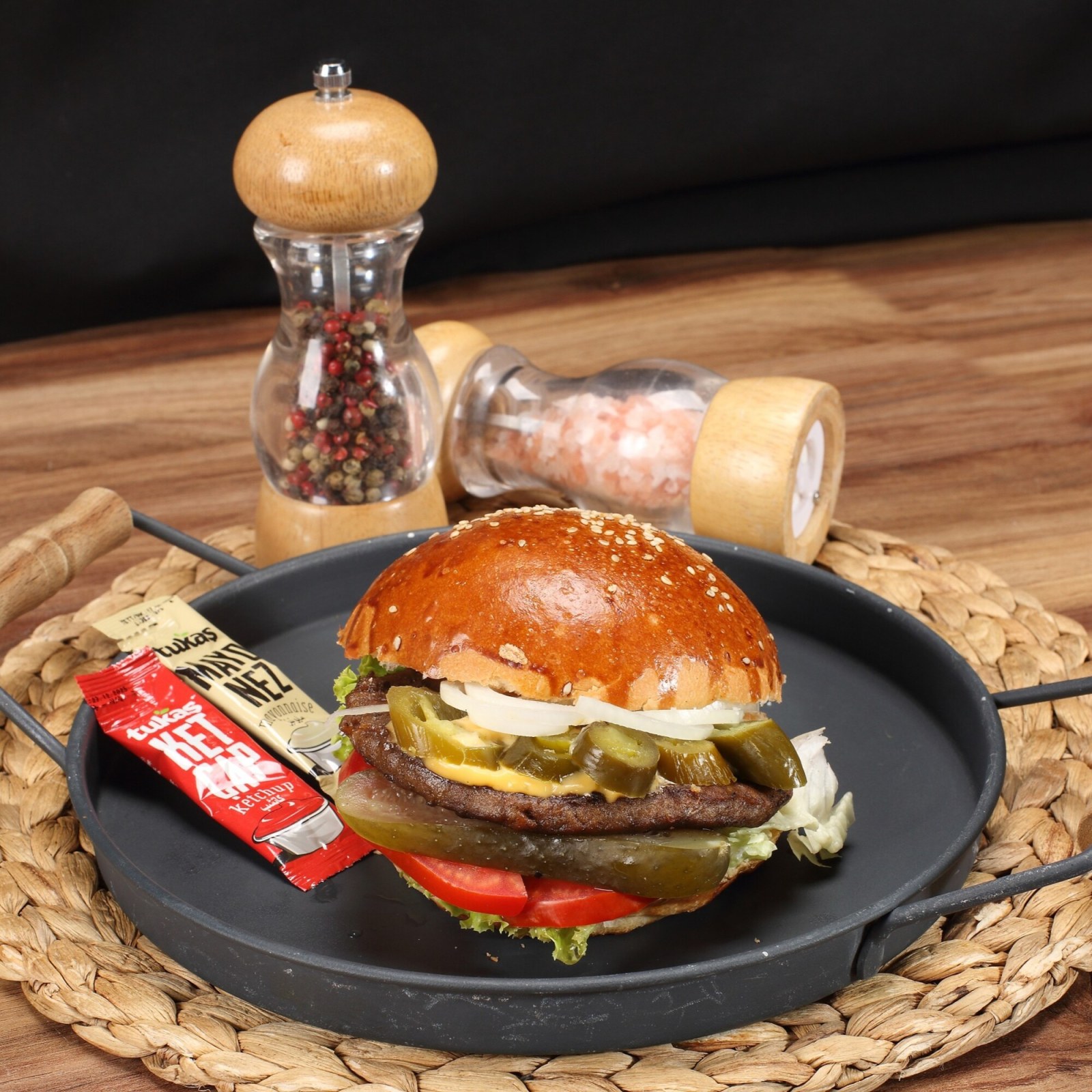 Double Hellim Burger