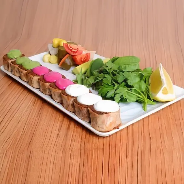 Karışık Yoğurt Soslu Çiğ Köfte Suşi