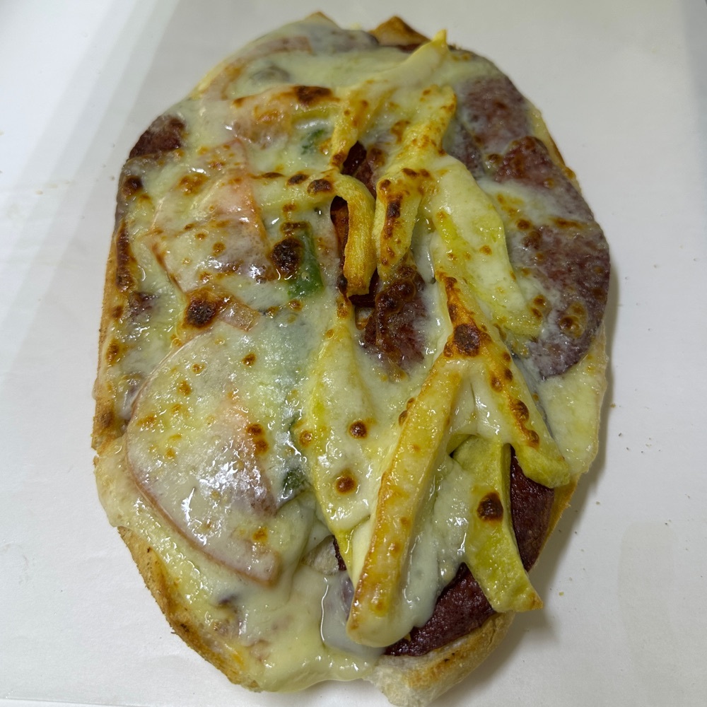 Yarım Ekmek Arası Kaşarlı Sucuk