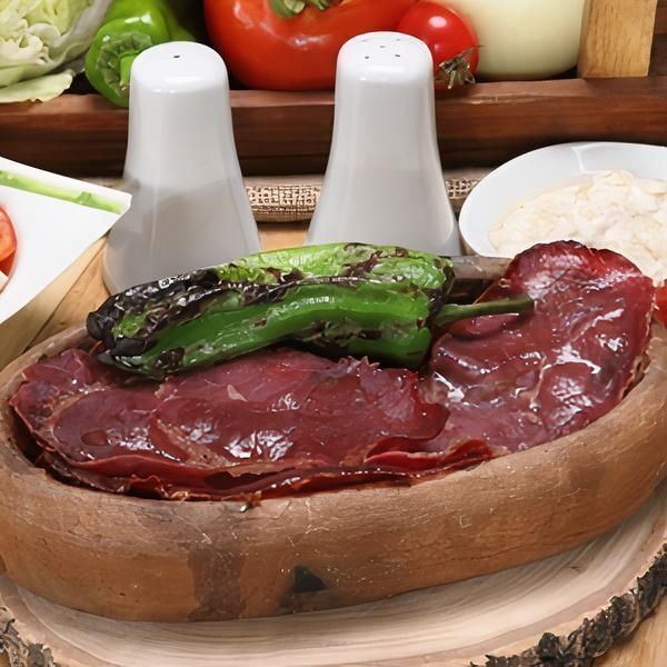 Güveçte Pastırma