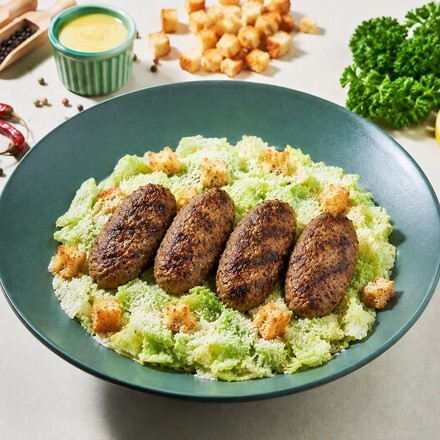 Izgara Köfte Sezar Soslu Salata