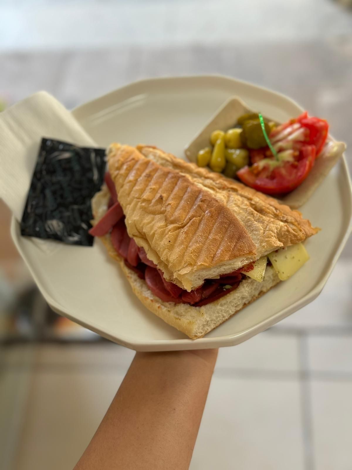 Atom Tost
