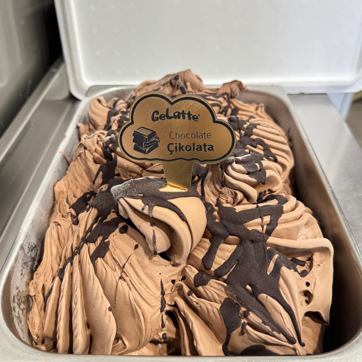Sütlü Çikolatalı Gelato