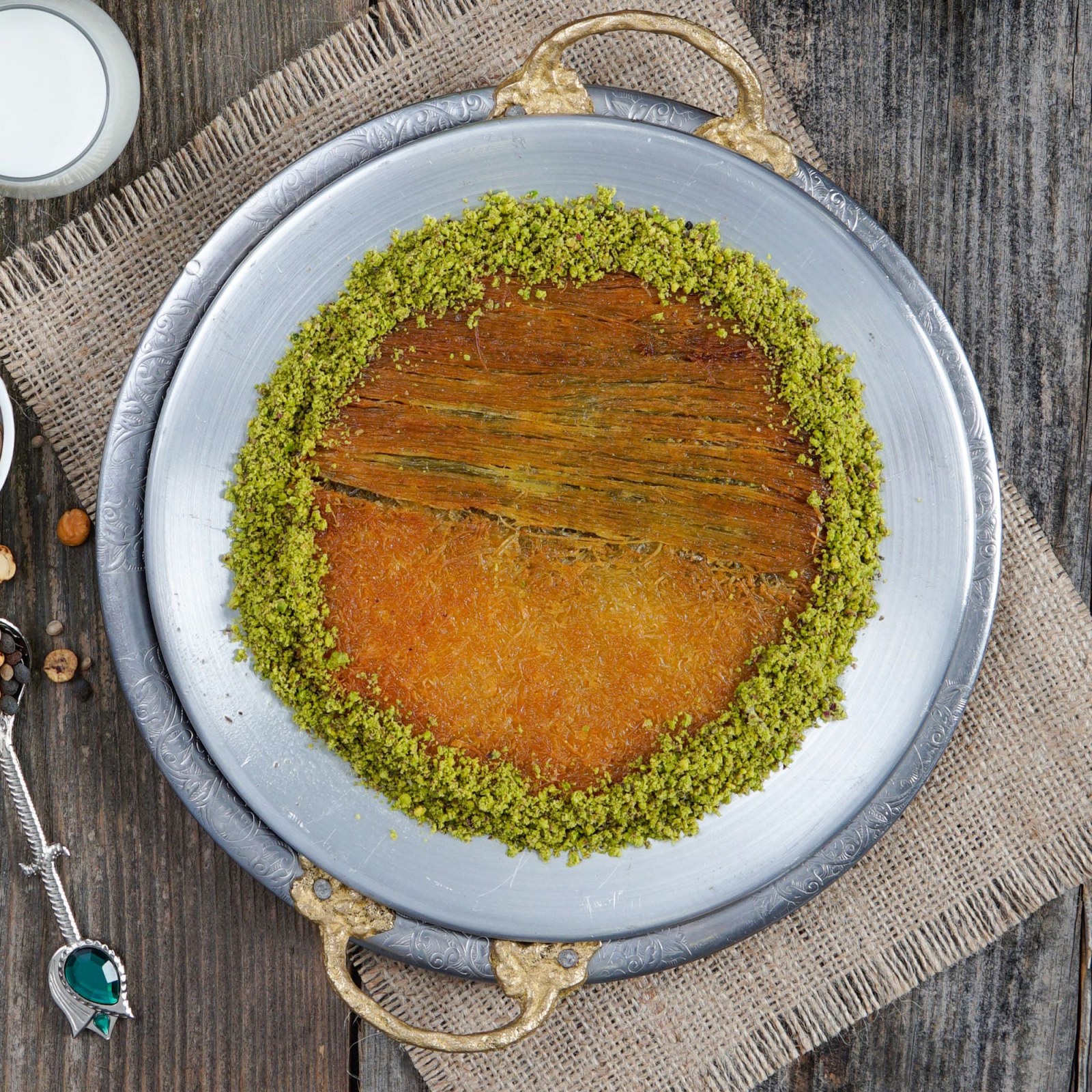 Yarı Peynirli Yarı Hasır Künefe (2 Kişilik)