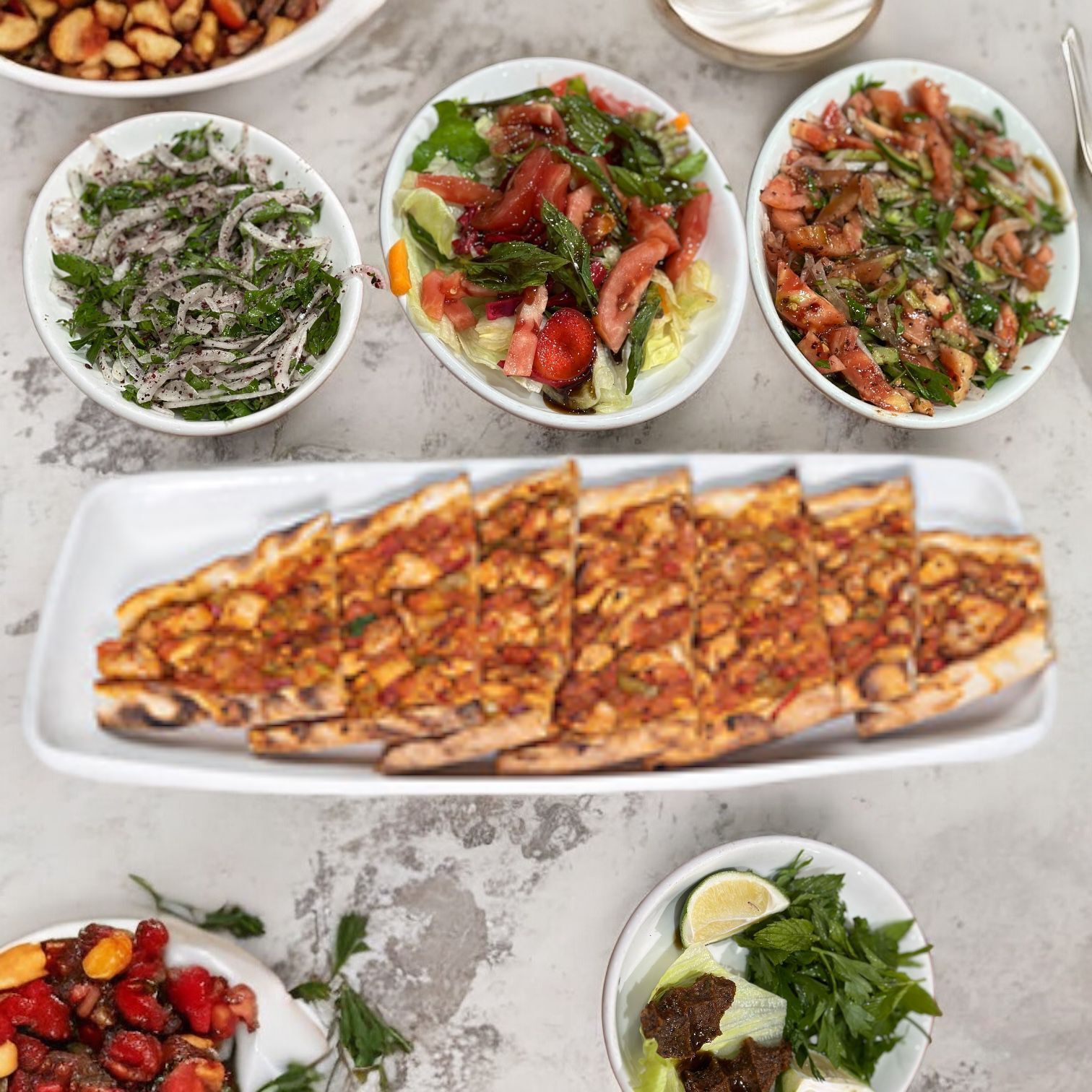 Tavuklu Pide