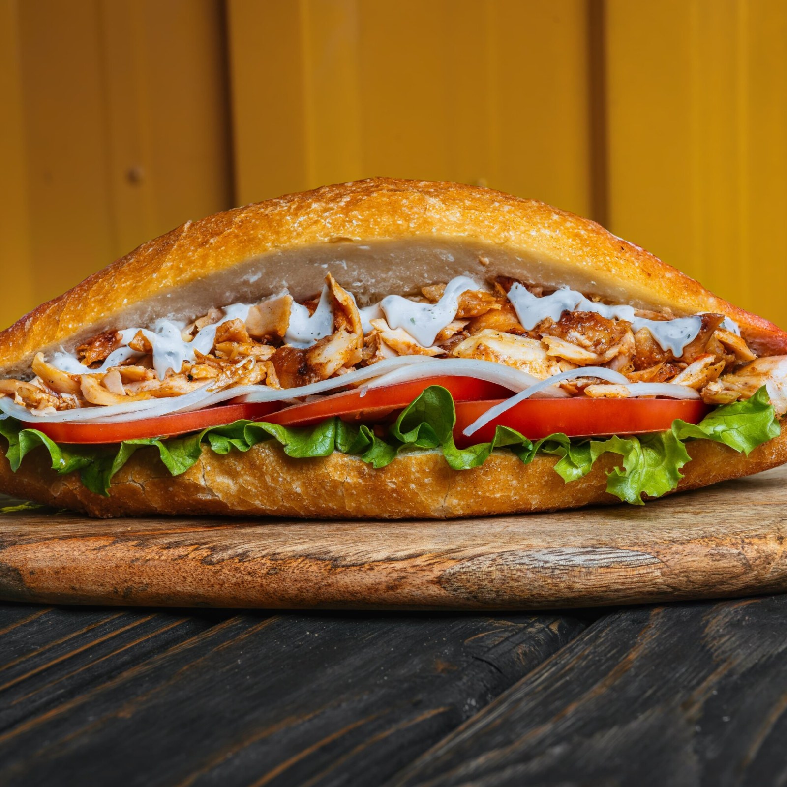 Somun Ekmek (Sandviç Boyutunda) Tavuk Döner 250 Gr.