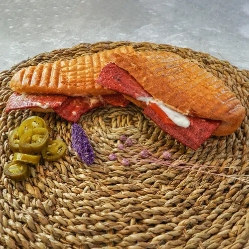 Kasap Sucuklu Kaşarlı Tost