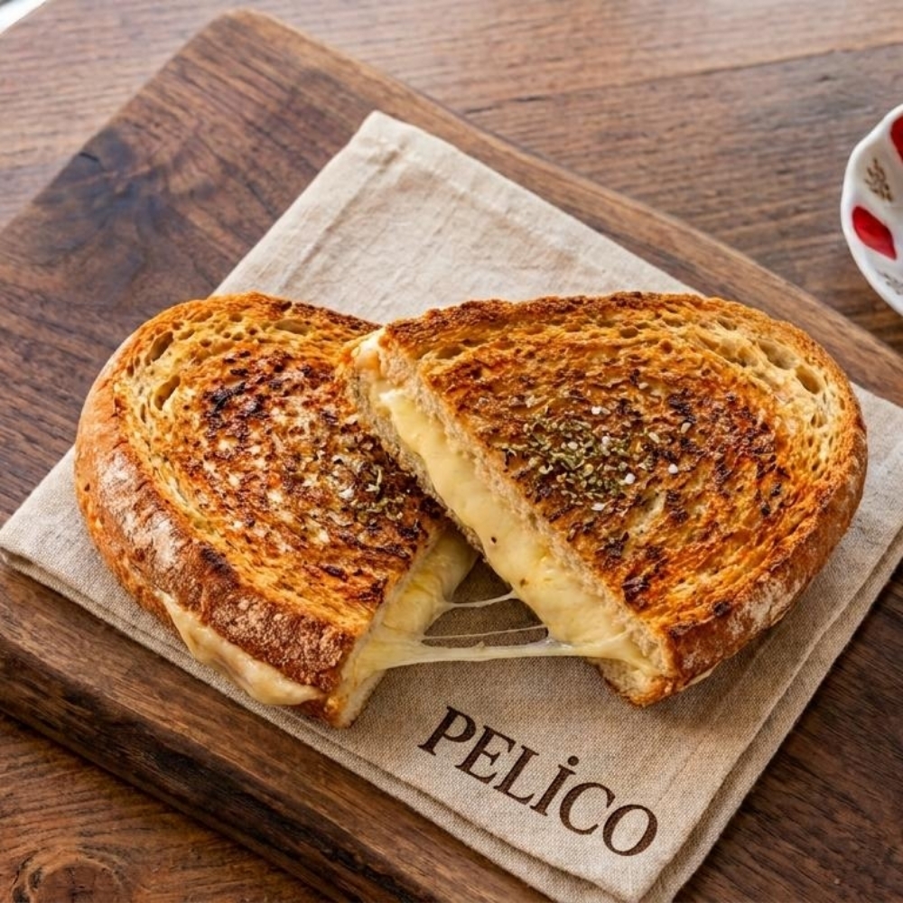 Çift Kaşarlı Tost