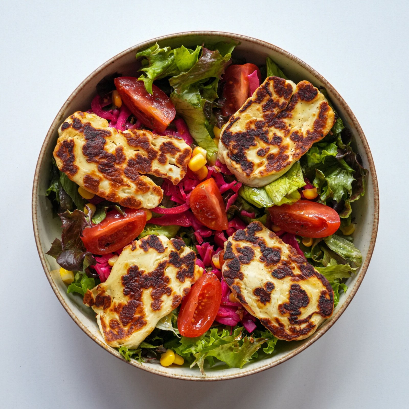 Hellimli Yeşil Salata
