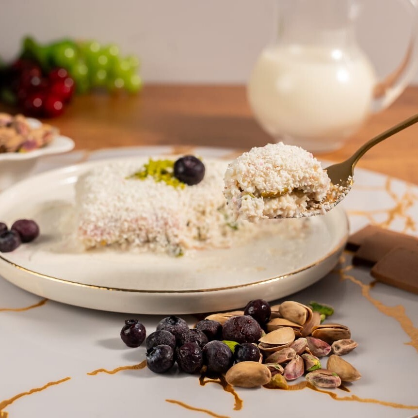 Soğuk Kadayıf Beyaz Çikolatalı yaban mersinli Fıstıklı (600 Gr )