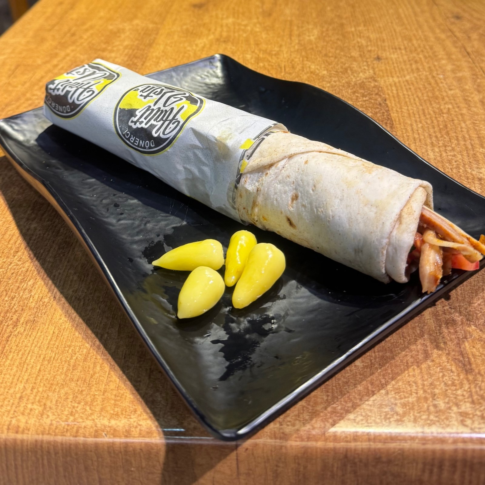 Tavuk Döner Dürüm + Coca-Cola (33 cl.)