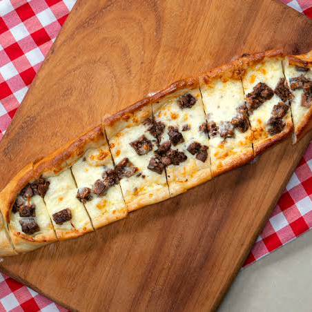 Kavurma Kaşar Yumurtalı Pide