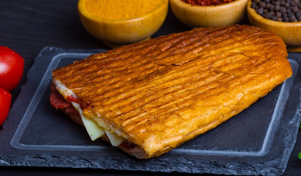 Çift Kaşarlı Yarım Ekmek Tost