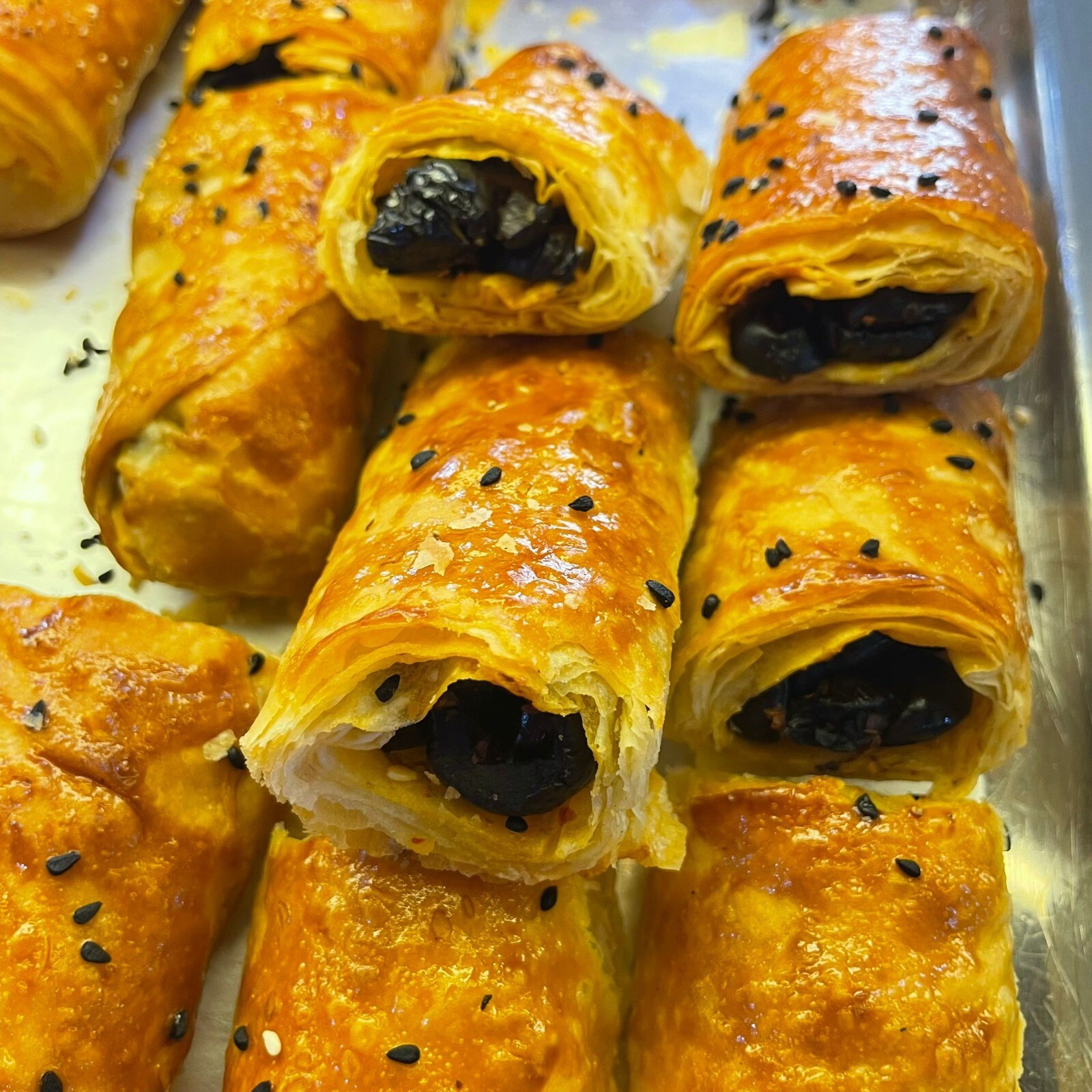 Zeytinli Sigara Böreği (1 kg)