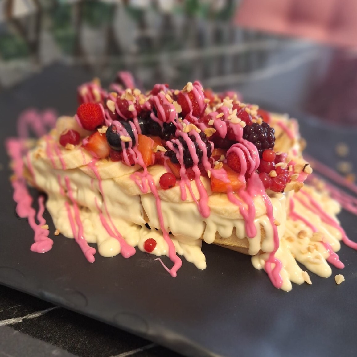 White Dream Waffle Büyük Hamur