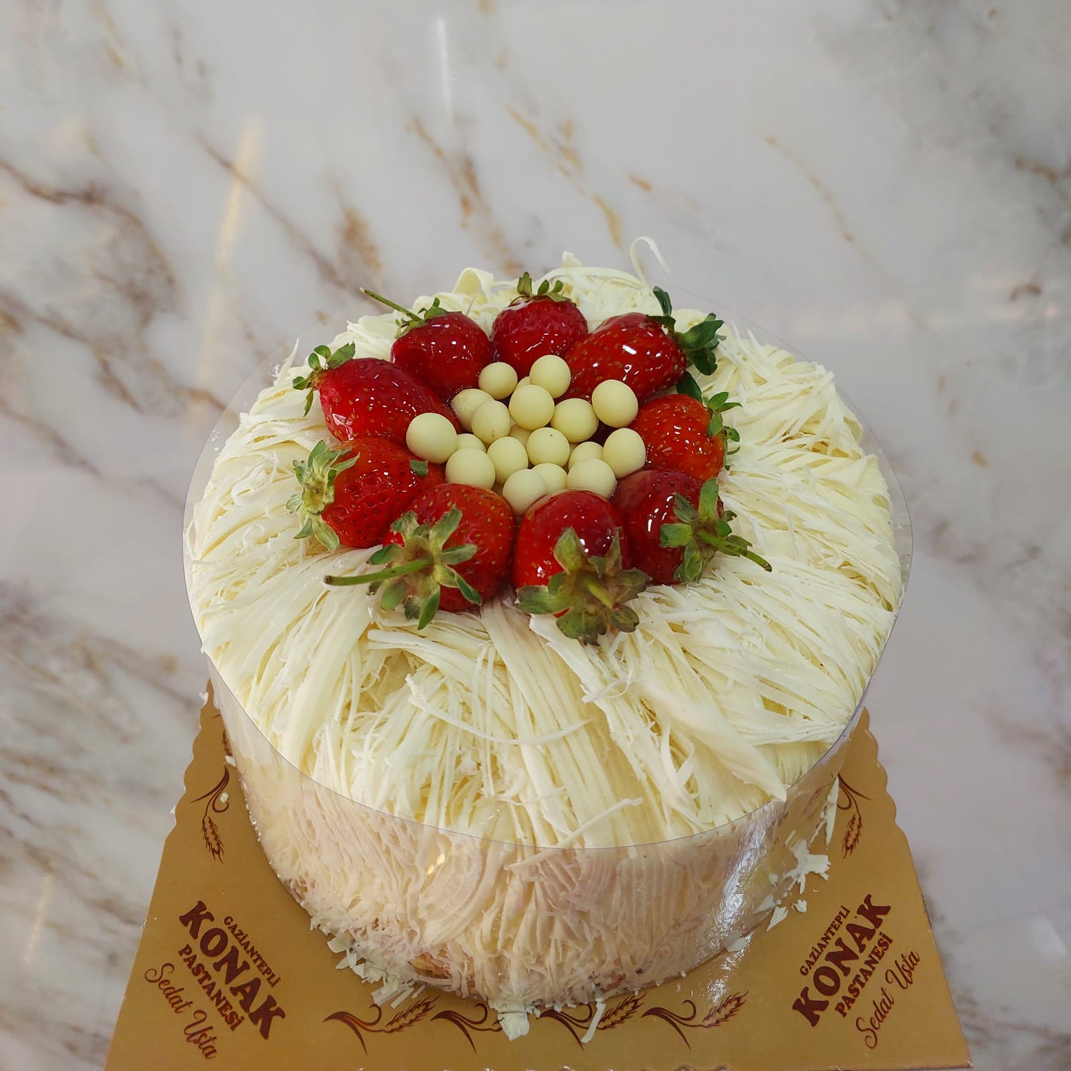 Fındıklı Muzlu Pasta (No.1)(8-10 kişilik)