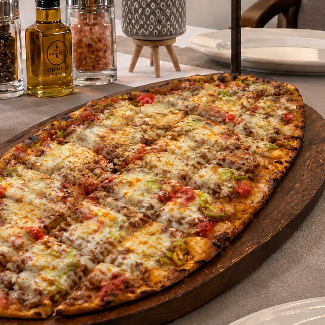 Kuşbaşı Kaşarlı Pide