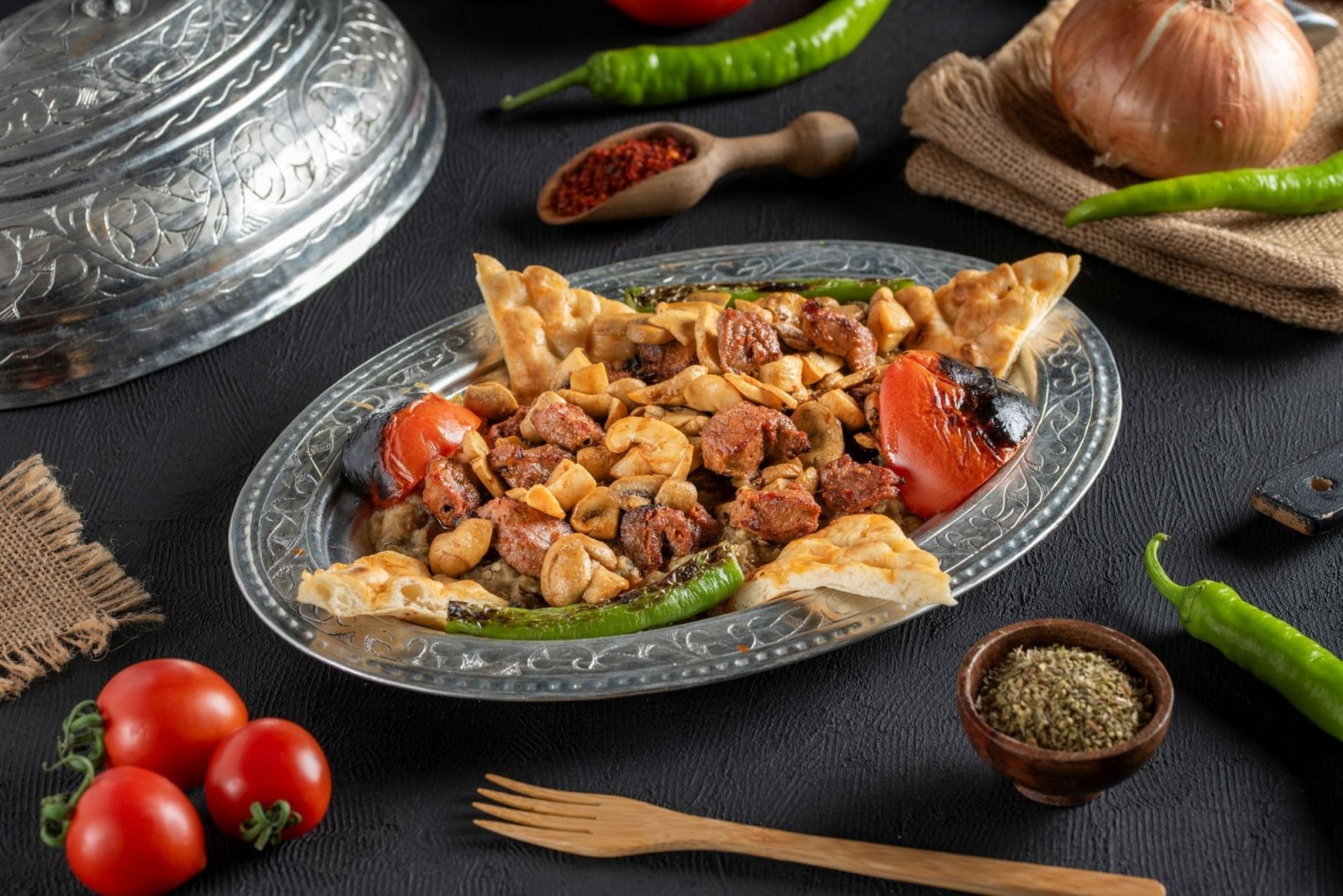 Serhat Kebabı (Terbiyeli Et Şişten)