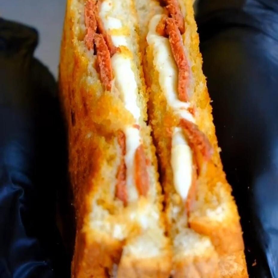 Sucuklu-Kaşarlı Tost