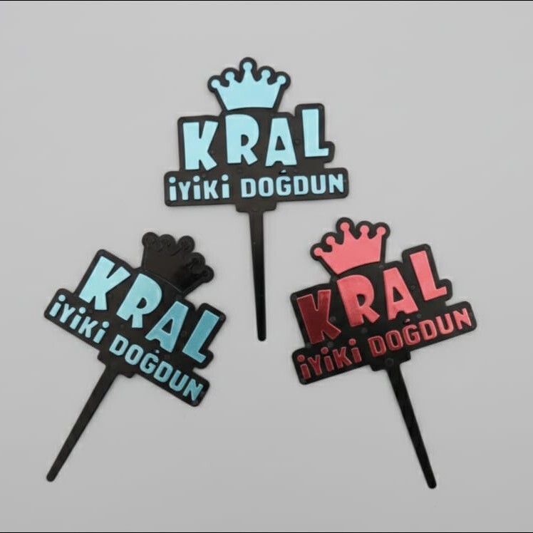 Kral İyi Ki Doğdun Pleksi