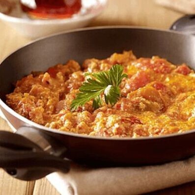 Sucuklu Kaşarlı Menemen