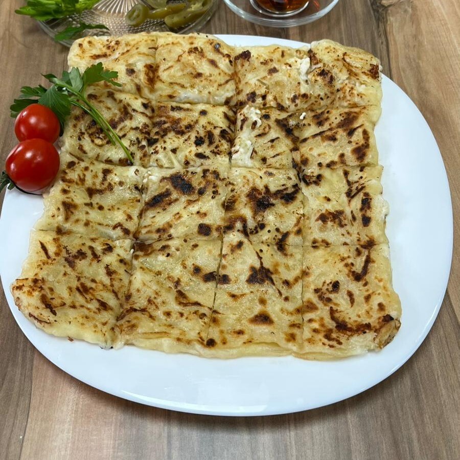 Sucuklu Gözleme
