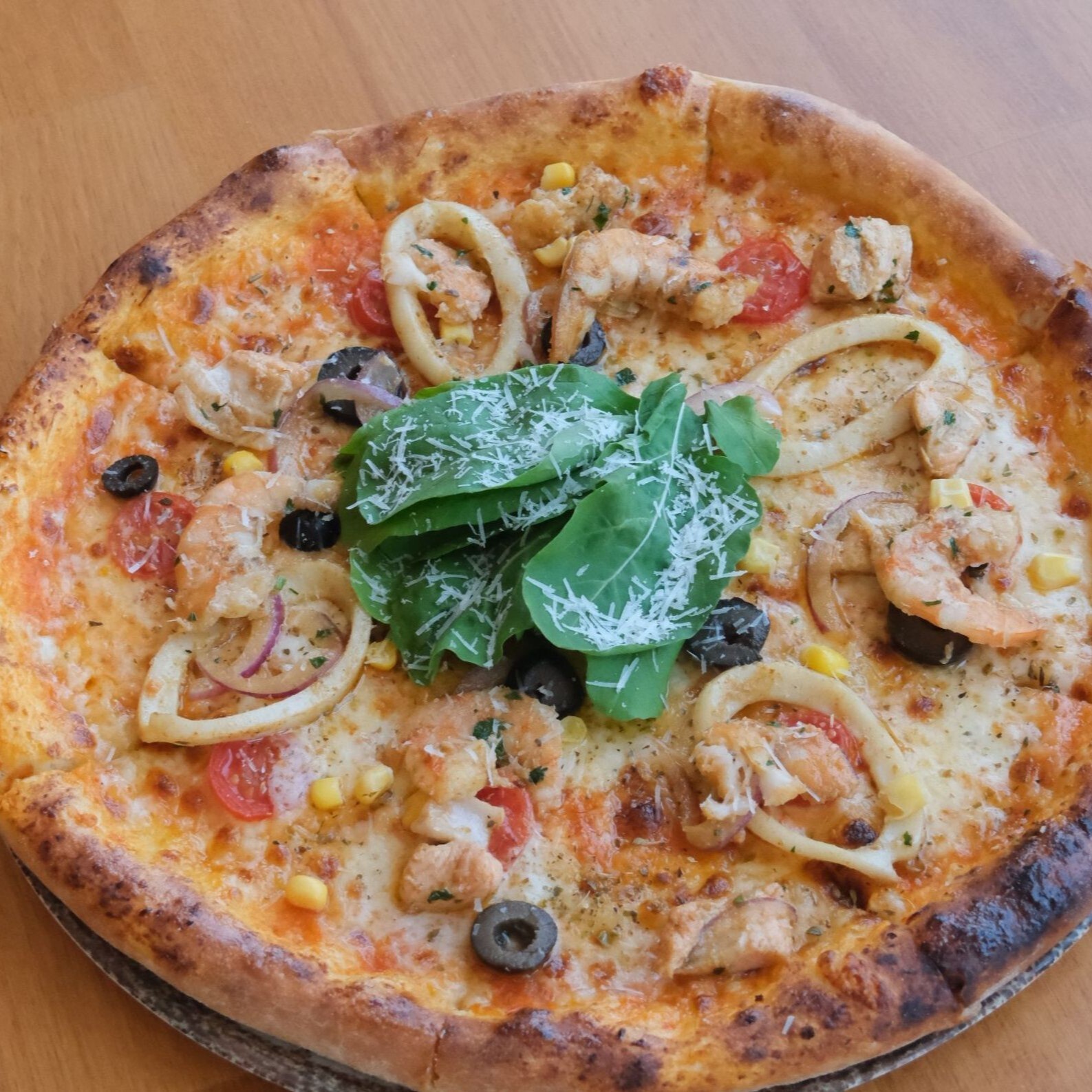 Frutti Di Mare Pizza (Orta Boy)
