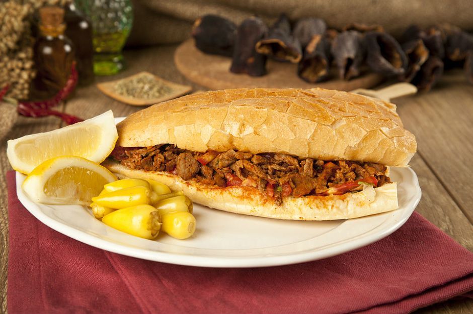 Ekmek Arası Biftek Tantuni