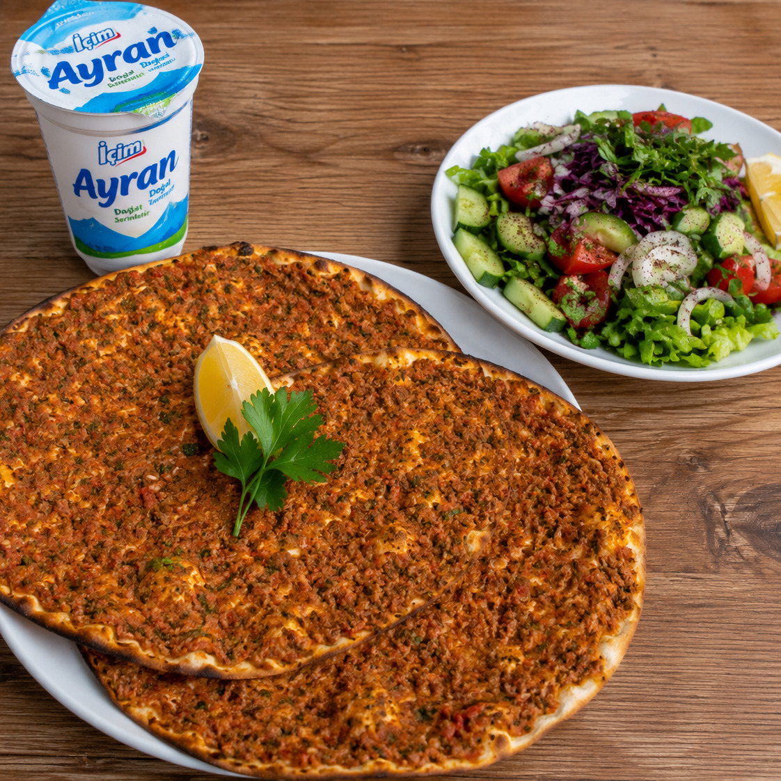 2 Lahmacun + Ayran 17 Ml + Salata