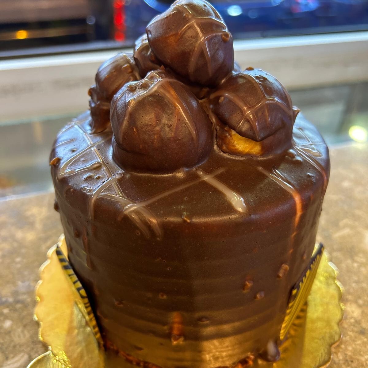 Profiterollü Pasta