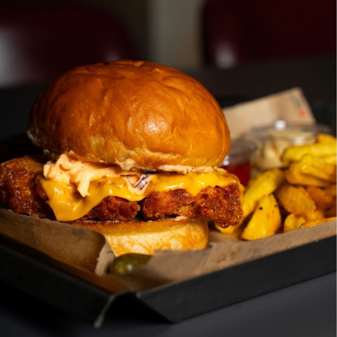 Acı Yağlı Tavuk Burger