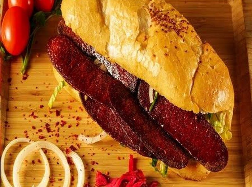 Ekmek Arası Sucuk
