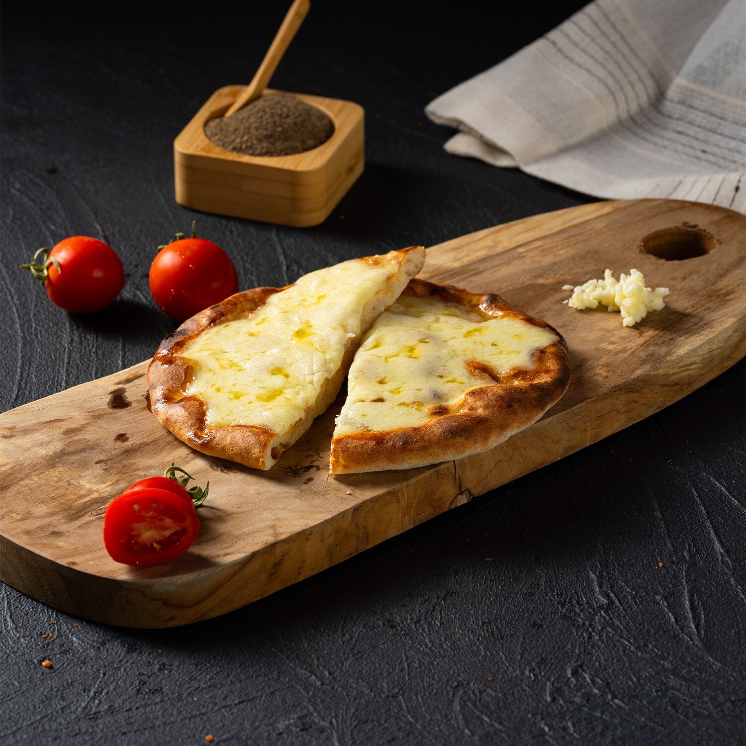 Kaşarlı Tırnak Pide