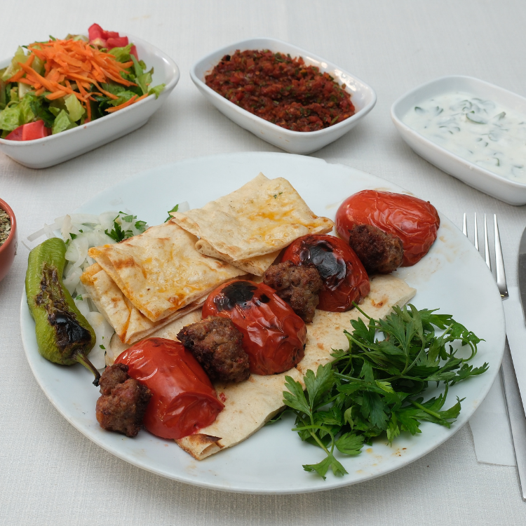 Domatesli Kebap