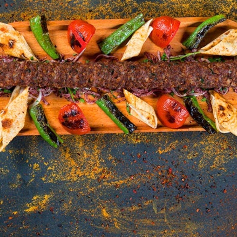 Özel Urfa usulü Acısız Urfa Kebabı Satır Et Kıyımı VIP Kebap Tavsiye Ürün Luxury Kebapçı Pir Hasan