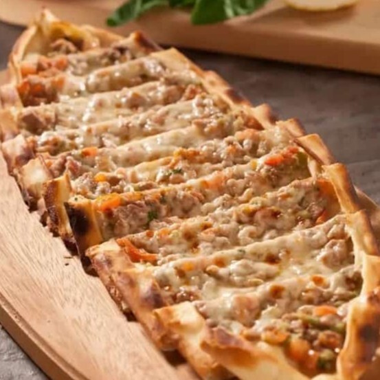 Kuşbaşılı Pide
