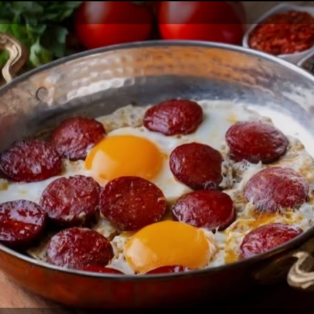 Sucuklu Yumurta