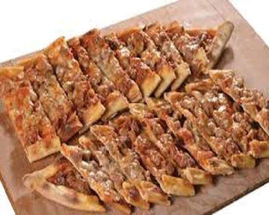 Kuşbaşılı Kaşarlı Pide