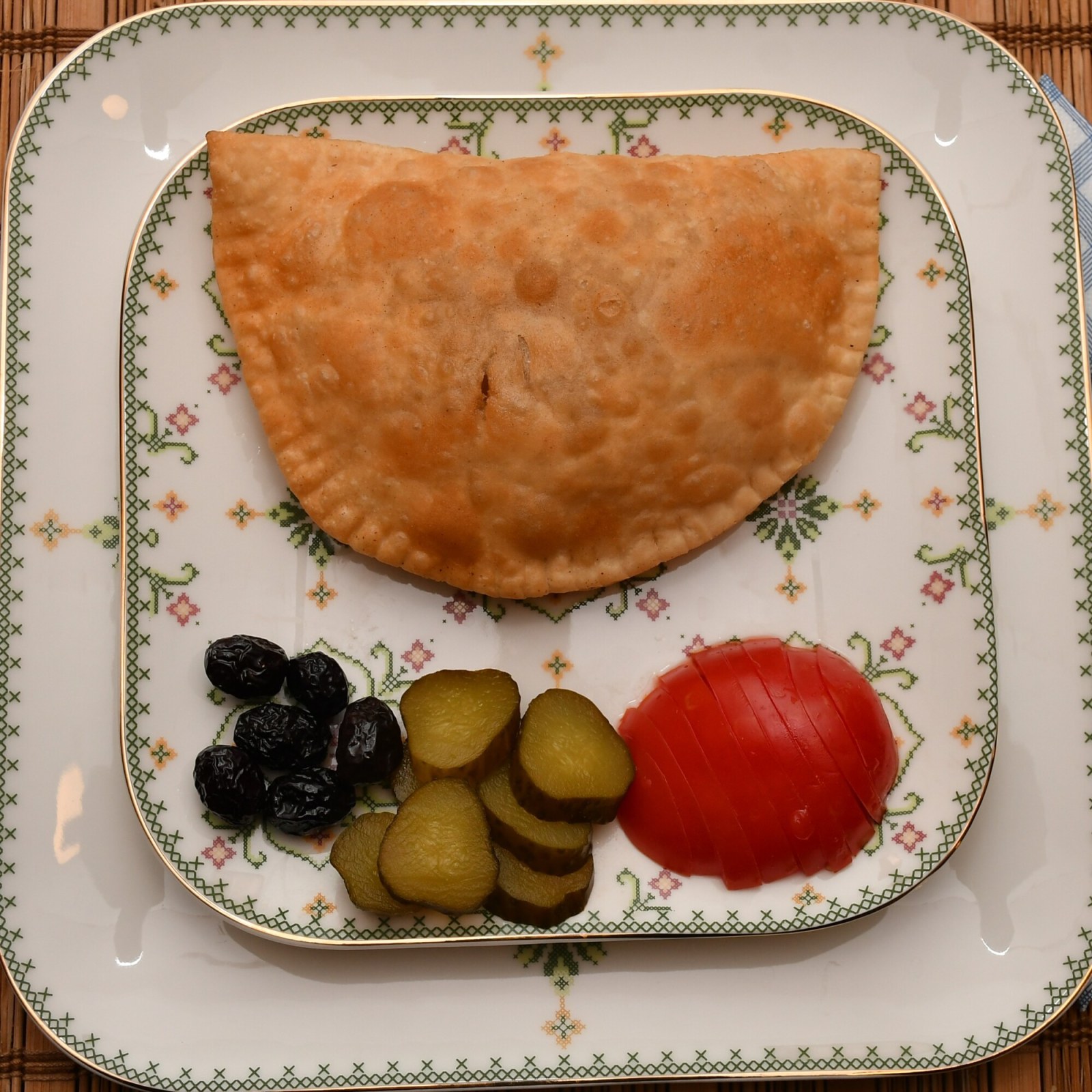 Kıymalı Kaşarlı Çi Börek Porsiyon (El Yapımı) (3 Adet)