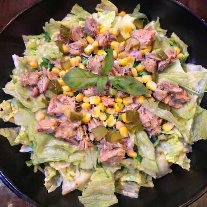 Tuna Salata