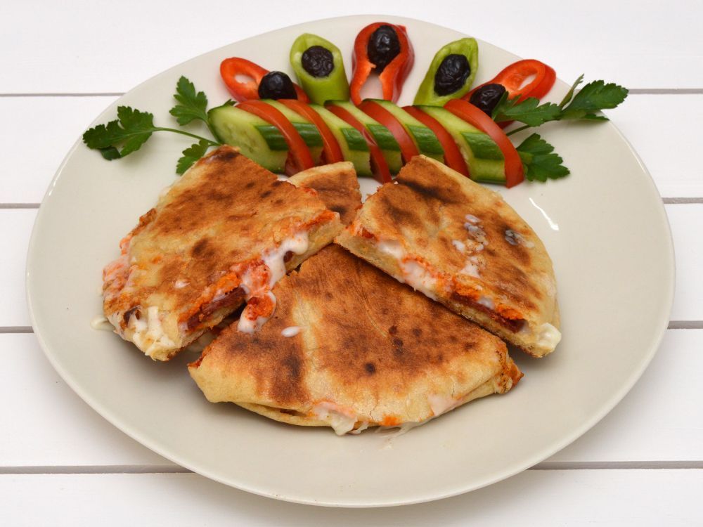 Kaşarlı Bazlama