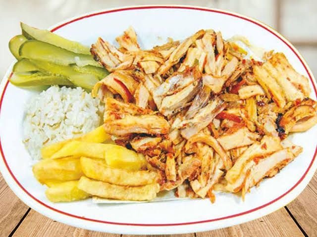 Pilav Üstü Tavuk Döner (100 gr.)