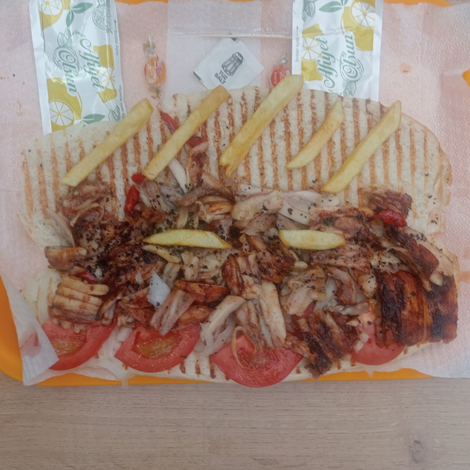 Tam Ekmek Arası Tavuk Döner (160 gr)