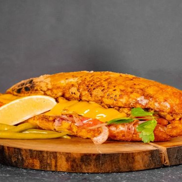 Ekmek Arası Cheddarlı Tavuk Tantuni