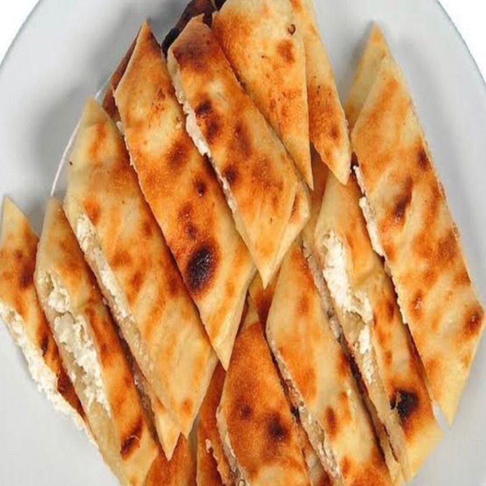 Peynirli Kır Pidesi