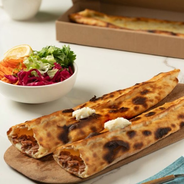 Görele Kavurmalı Kaşarlı Pide Special