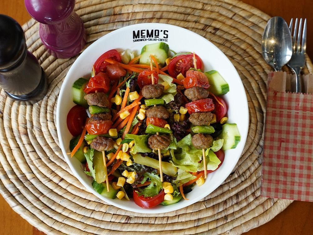 Çöp Şiş Köfte Salata
