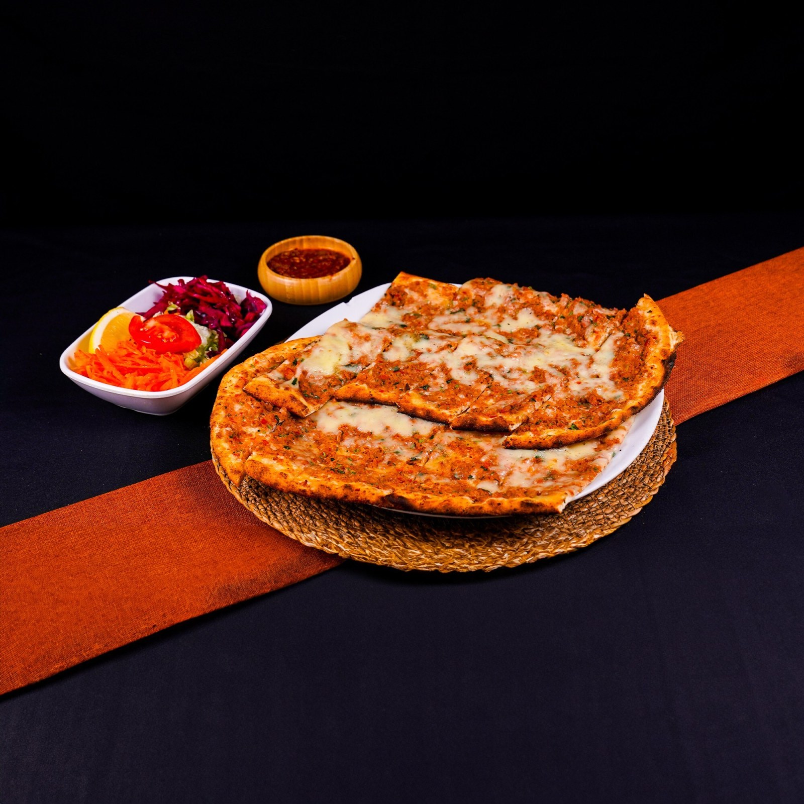 Kıymalı Kaşarlı Pide (50 cm.)