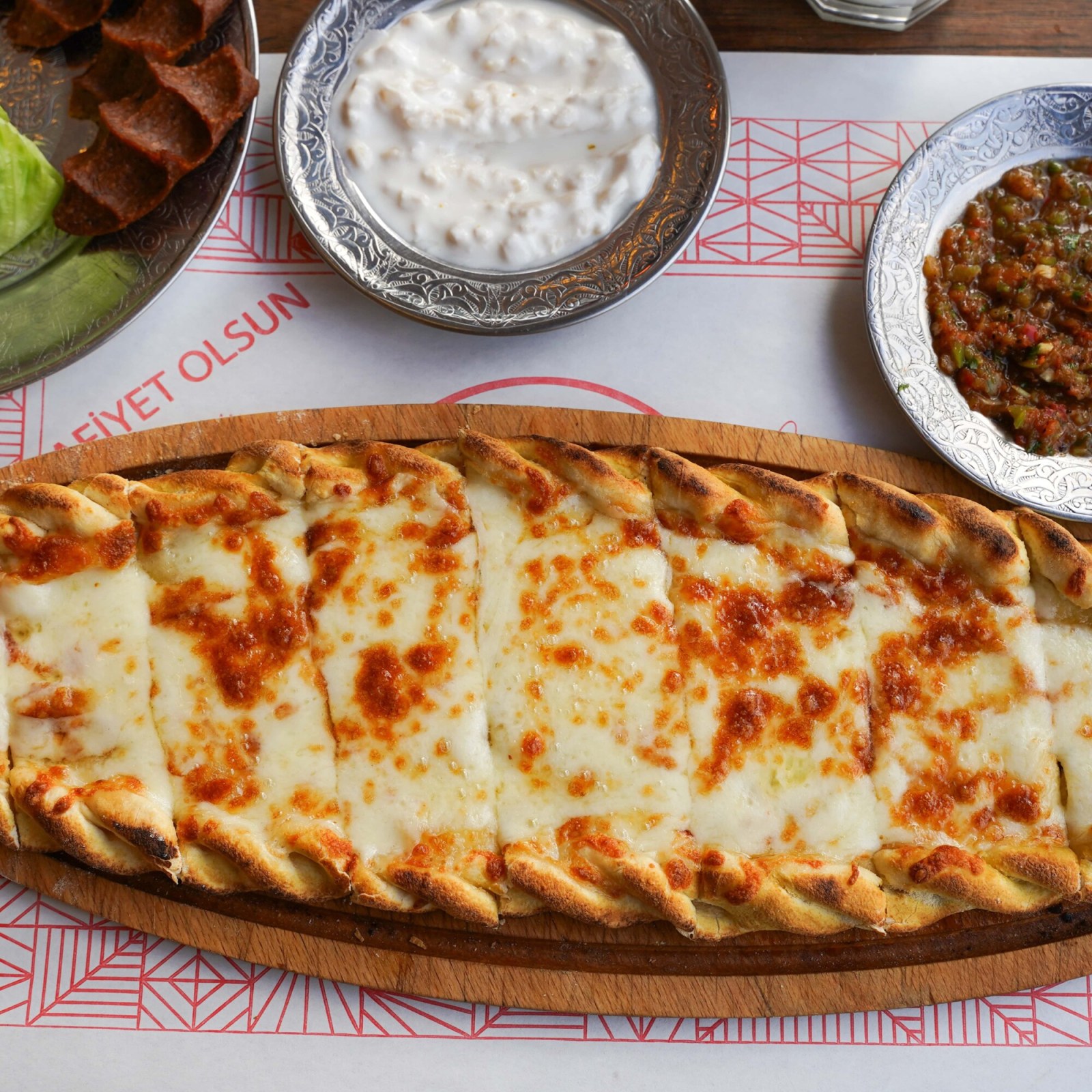 Kaşarlı Pide