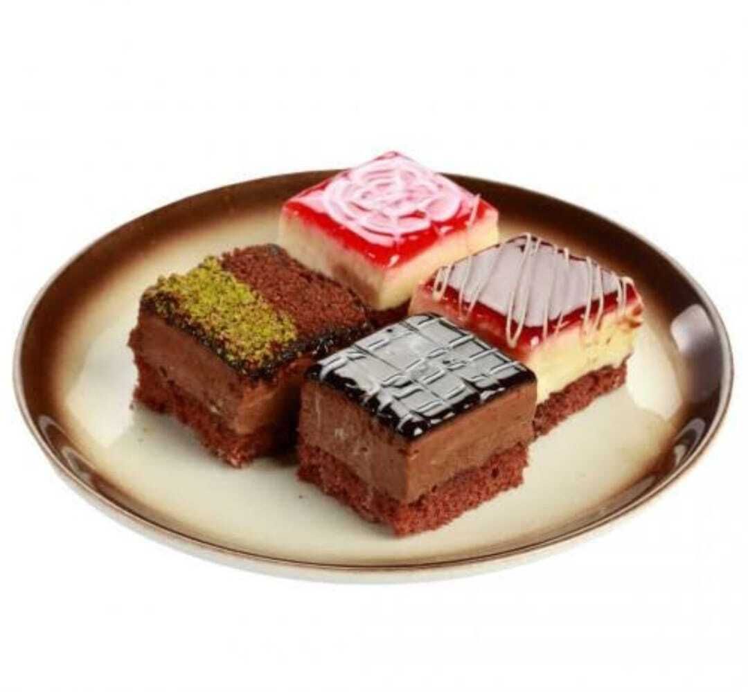 Petifür Karışık (500 gr.)+Coca Cola